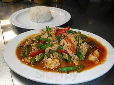 Sweet Basil Thai Restaurant, Liberty