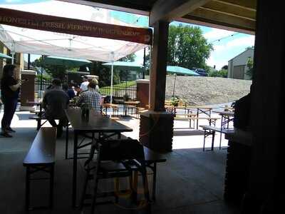 Straub Visitor Center and Tap Room, Saint Marys