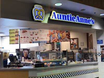 Auntie Anne's, Angola