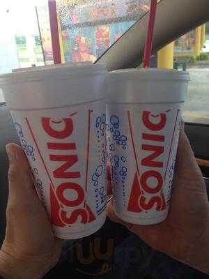 Sonic Drive-In, Perryville