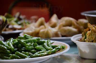 Main Moon Chinese Restaurant menu