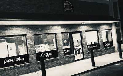 4Chicks Cafe Empanadas