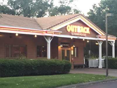 Outback Steakhouse, Gold River