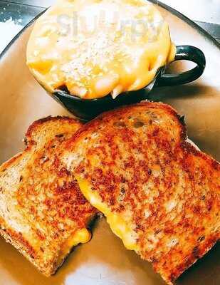 Gator's Grilled Cheese Emporium