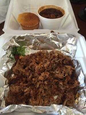 Sugarpuddin's Ribs and More