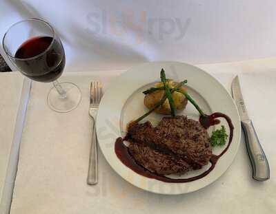 Chateau Bistro Steakhouse & Lounge