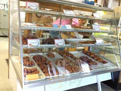 Sweet Al's Donut Shoppe, Cameron