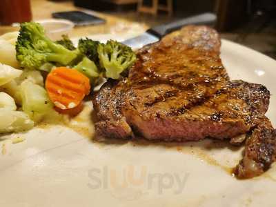 Bar H Steakhouse, Monahans