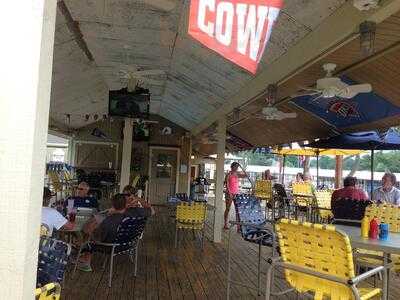 Quarterdeck Waterfront Restaurant