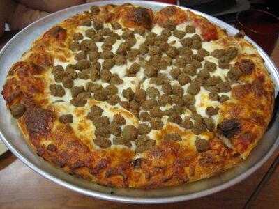 Brian's Bulldog Pizza, Cashmere