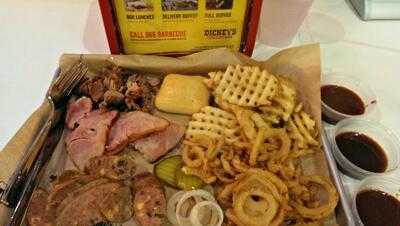 Dickey's Barbecue Pit, Hermantown