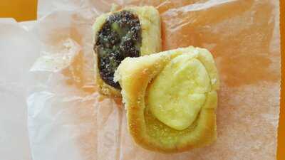 Czech Stop And Little Czech Bakery, West