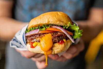 Hoss' Loaded Burgers, Nolensville