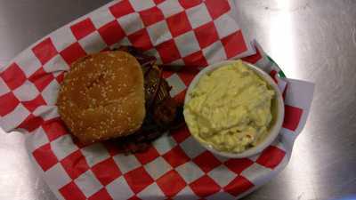 T's Pub and Grub, West