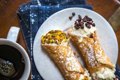 Vermont Cannoli, Chester