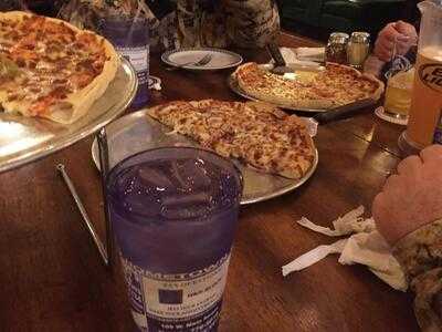 Hometown Pizza