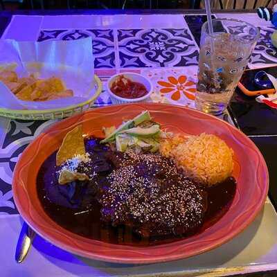 La Villa Mexican Restaurant & Bar