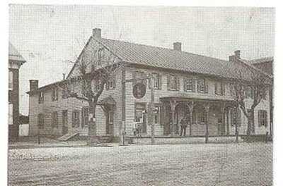 Buck Hotel & Tavern, Jonestown