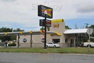 Sonic Drive-In, Davis