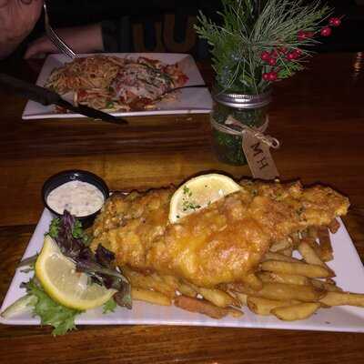 Mountain House Tavern and Grill, Branchville