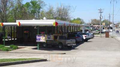 Sonic Drive-In, Waverly