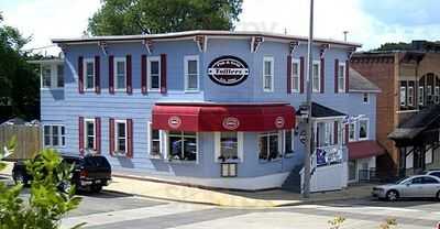 Tofflers Pub & Grill