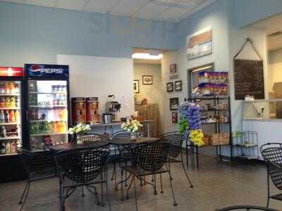 Charron's Deli & Cafe