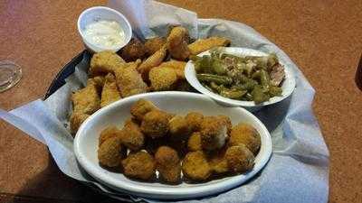 Grumpy's Smokehouse, Carterville