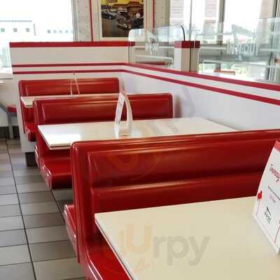 In-N-Out Burger, Eastvale
