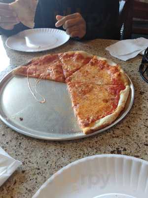 Greenwich Pizzeria