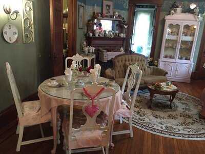 Quintealia's Tea Parlor menu
