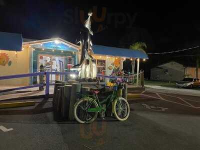 Silver Dolphin Restaurant & Country Store