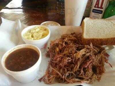 The Hog Pen Barbecue, Osceola