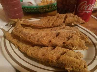 Family Fish House, Hazlehurst