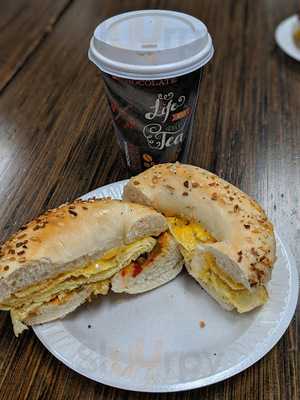 Bagel Giant Cafe