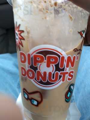 Dippin Donuts