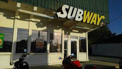 Subway, Claxton