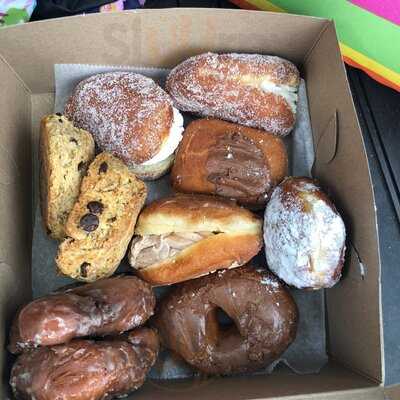 King Bakery Donut Cart, Cambridge