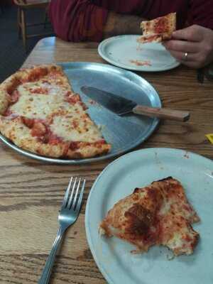 Giovanni's Pizza, Jamestown