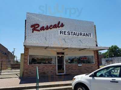 Rascals Restaurant, Vivian