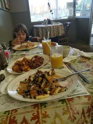 Chummys Mid Town Diner menu