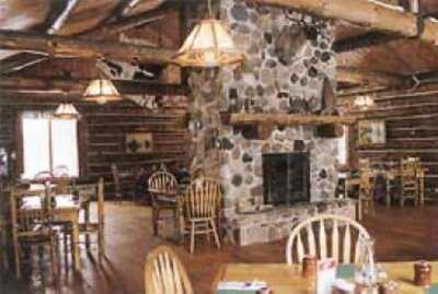 Dining Room in Mecan River Outfitters & Lodge, Princeton