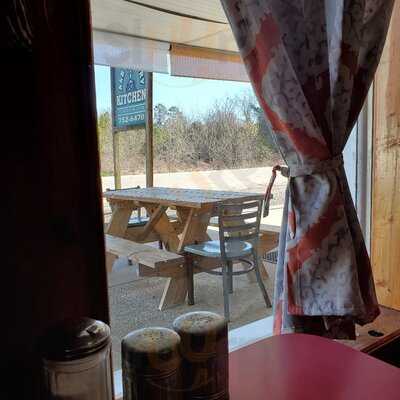 A & B Country Kitchen
