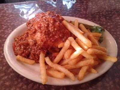 Gordie Harper's Bazaar and Family Restaurant, Newfane