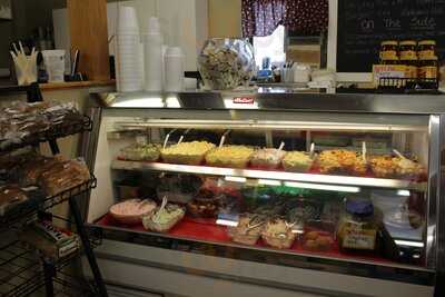 Lumpy's Country Deli and Pie