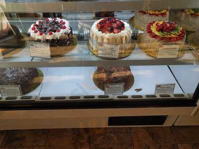Sweet Dreams Pastry & Ice Crm