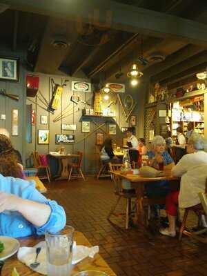 Cracker Barrel, Forest Park