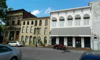 Rockin' Robin's Soda Shoppe, Ripley