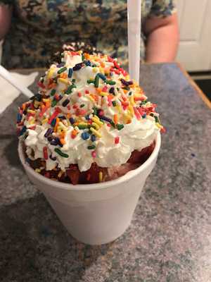 Jeff & Maria's Old Fashioned Ice Cream & Food