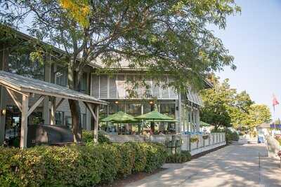 Waterfront Restaurant At The Abbey Resort